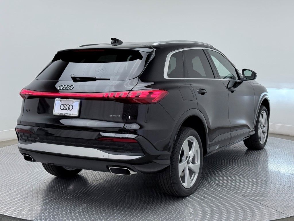 Thumbnail: 2025 Audi Q5 - 11
