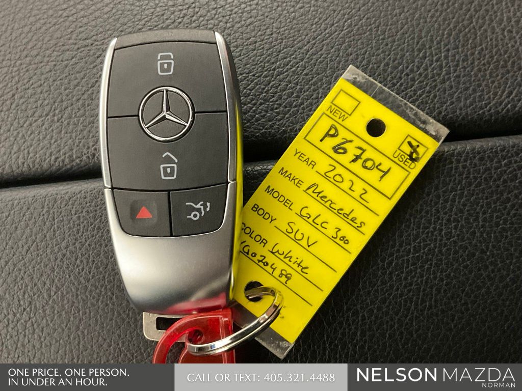 Used 2022 White Mercedes-Benz GLC 300 image 45