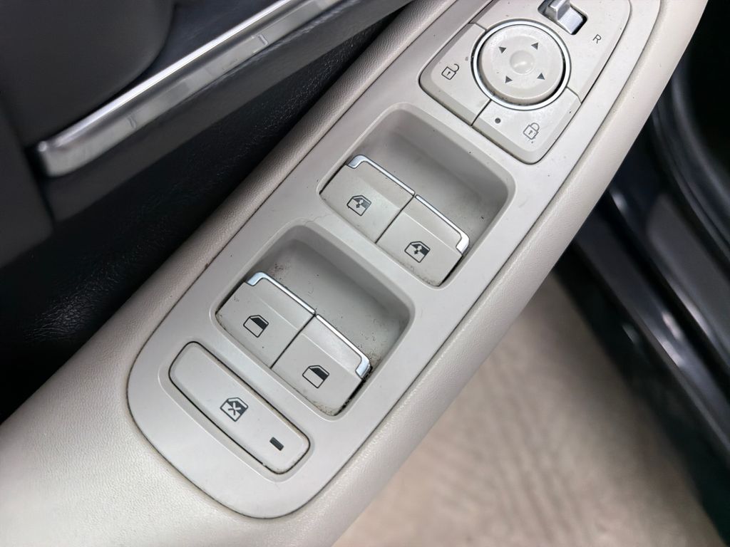 Certified Used 2023 Blue Hyundai SEL image 17