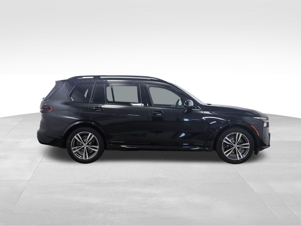 Thumbnail: 2026 BMW X7 - 7