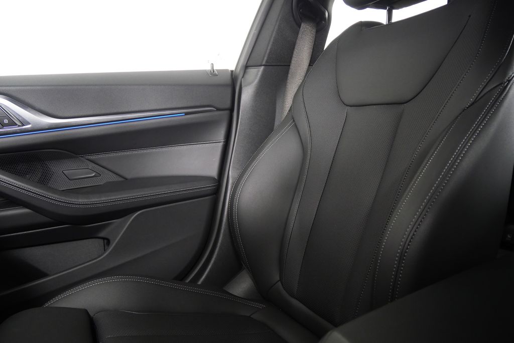 2023 BMW i4 eDrive40 24