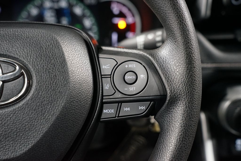 Thumbnail: 2024 Toyota RAV4 - 13