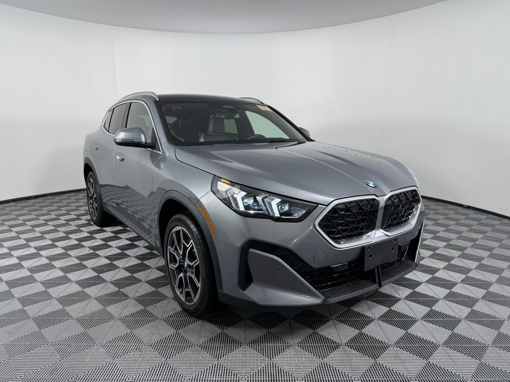 2025 BMW X2 xDrive28i 3