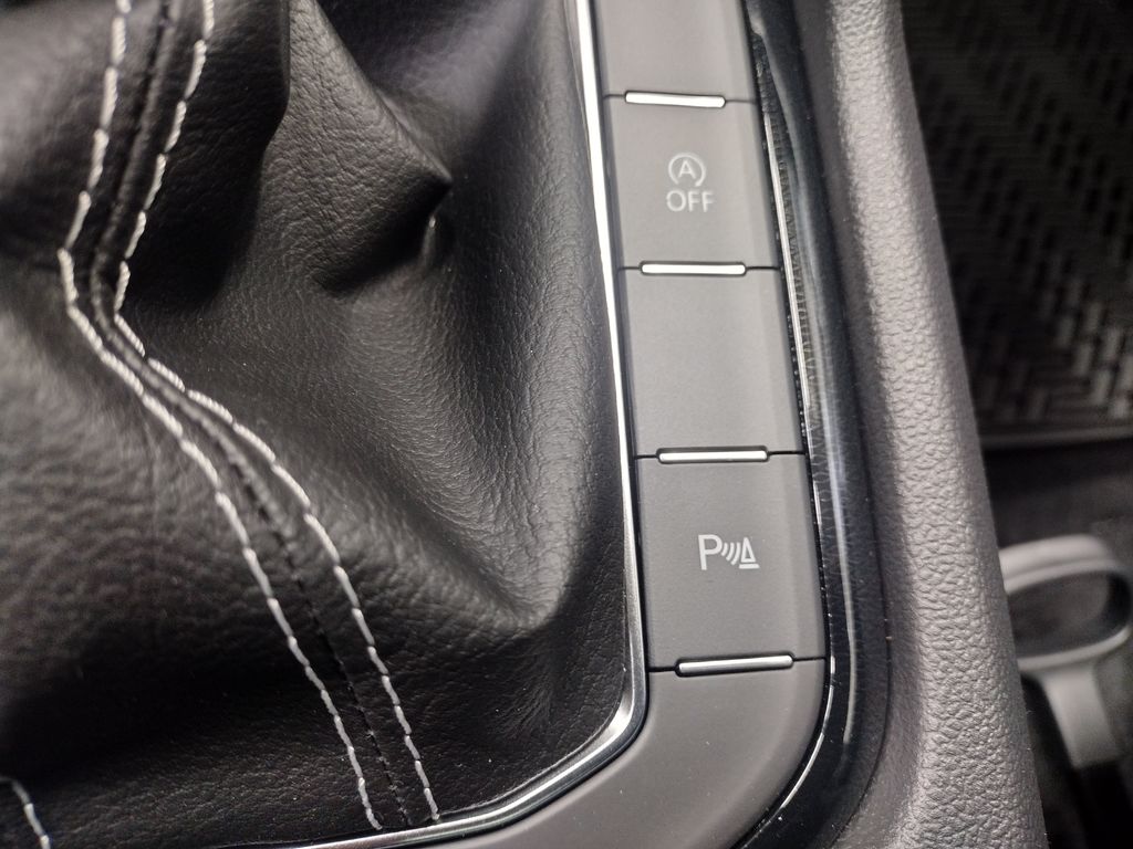 2026 Volkswagen Taos 1.5T SEL