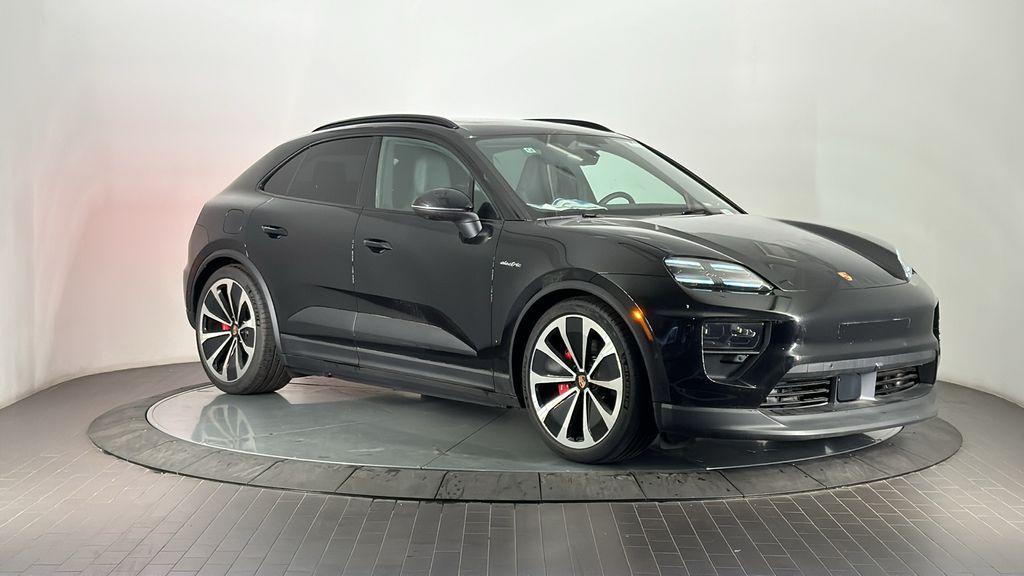 Thumbnail: 2025 Porsche Macan - 9