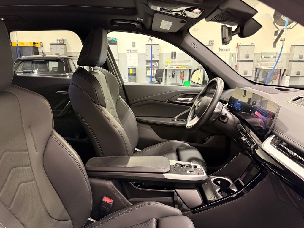 Thumbnail: 2025 BMW X1 - 29