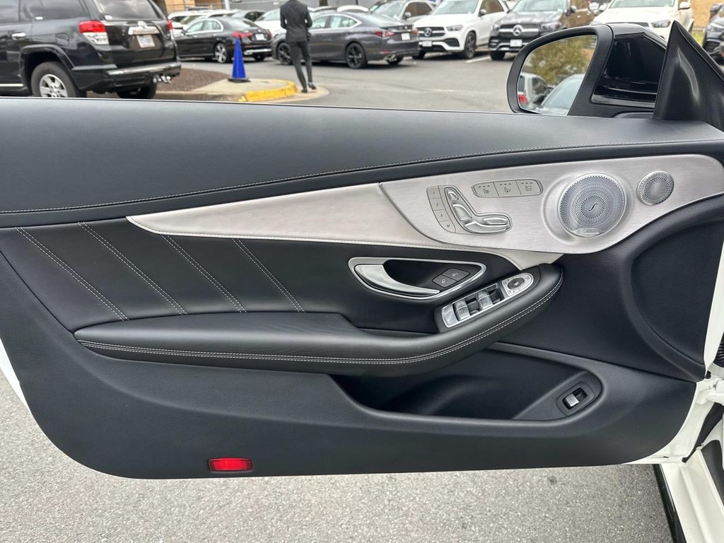 Thumbnail: 2021 Mercedes-Benz C-Class - 32