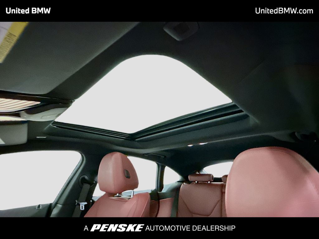 Thumbnail: 2023 BMW i4 - 12