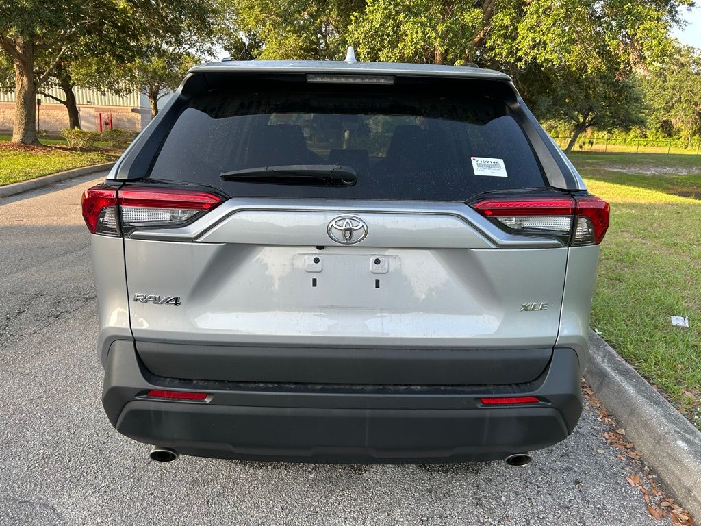 2021 Toyota RAV4 XLE Premium 4