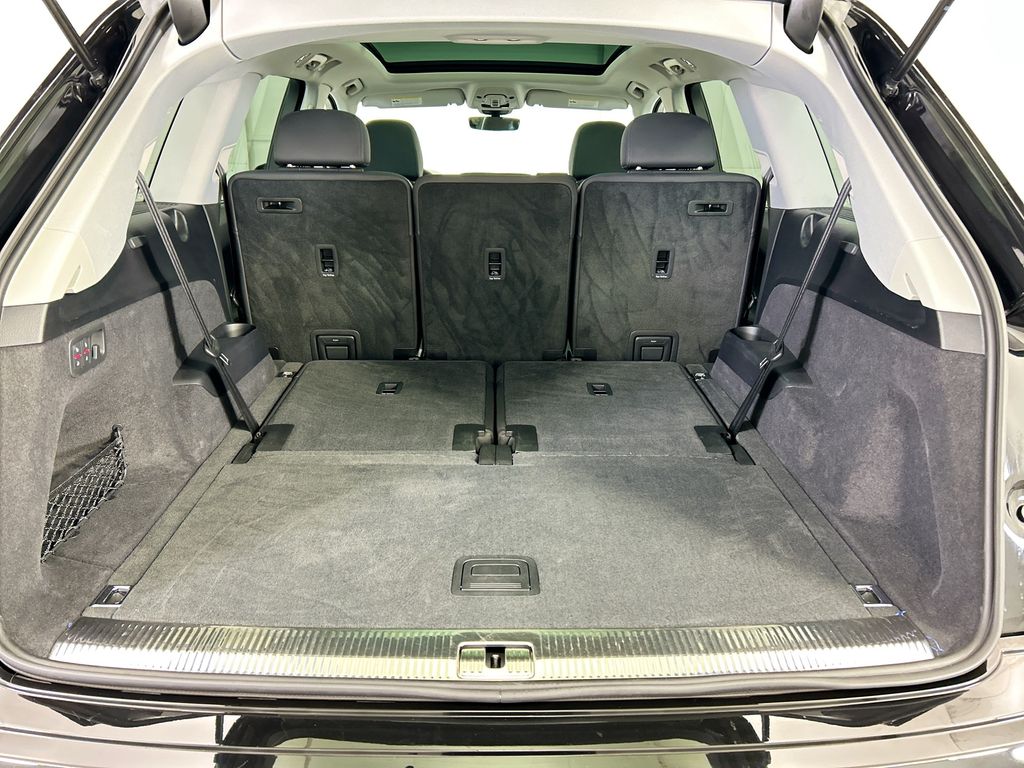 Thumbnail: 2023 Audi Q7 - 27