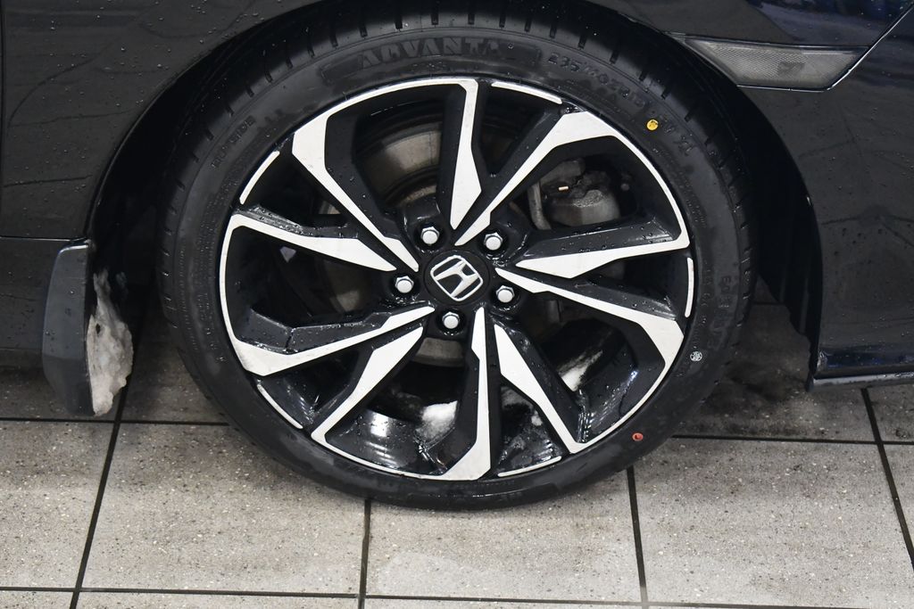 Thumbnail: 2017 Honda Civic - 11