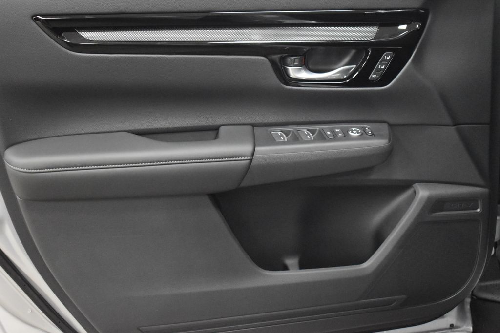 2025 Honda CR-V EX-L 8