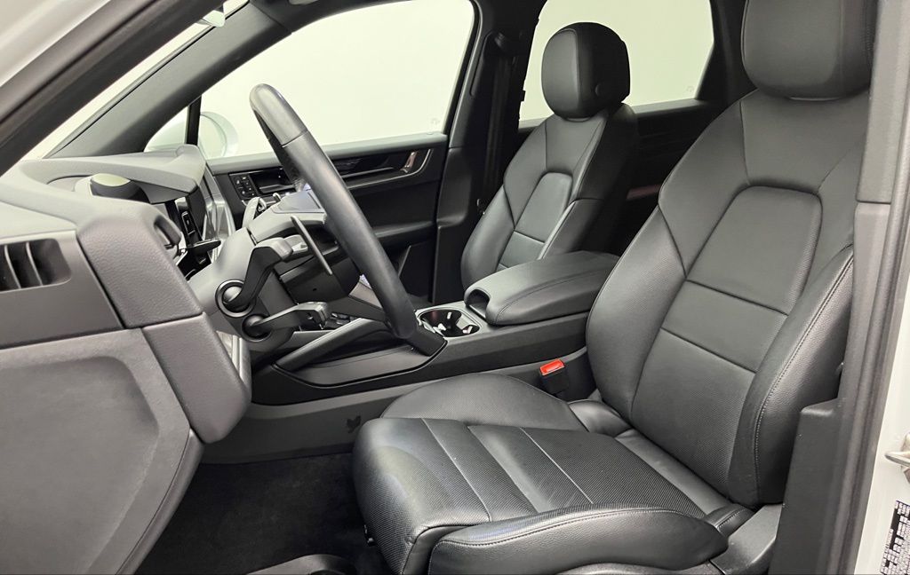 Thumbnail: 2024 Porsche Cayenne - 5