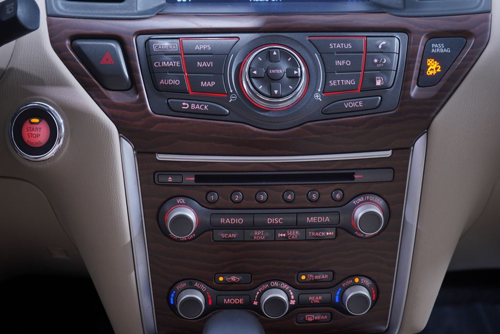 2019 Nissan Pathfinder Platinum 14