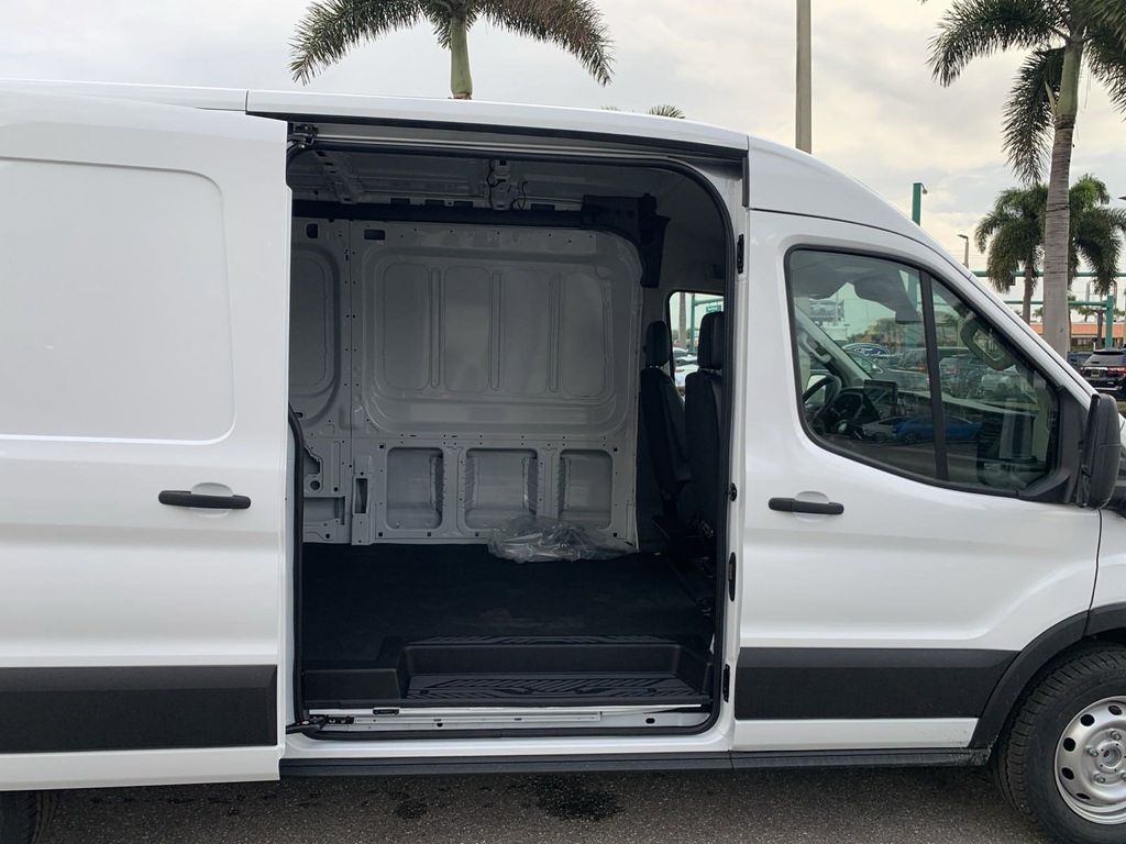 2024 Ford Transit photo 15