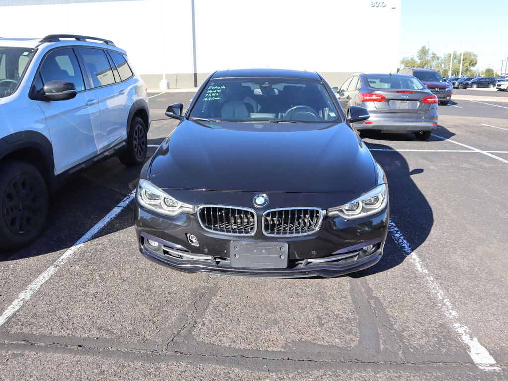 Thumbnail: 2016 BMW 3 Series - 2