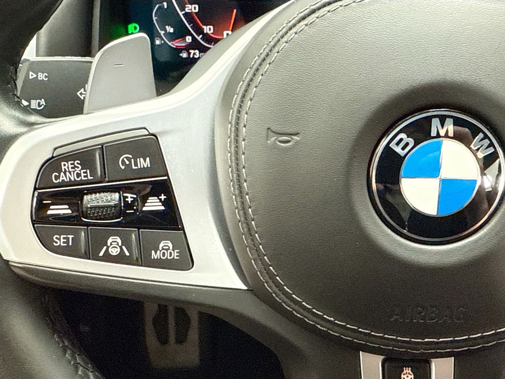 Thumbnail: 2020 BMW 8 Series - 11