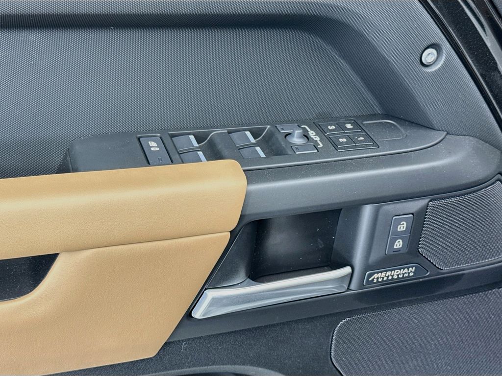 Thumbnail: 2026 Land Rover Defender - 21