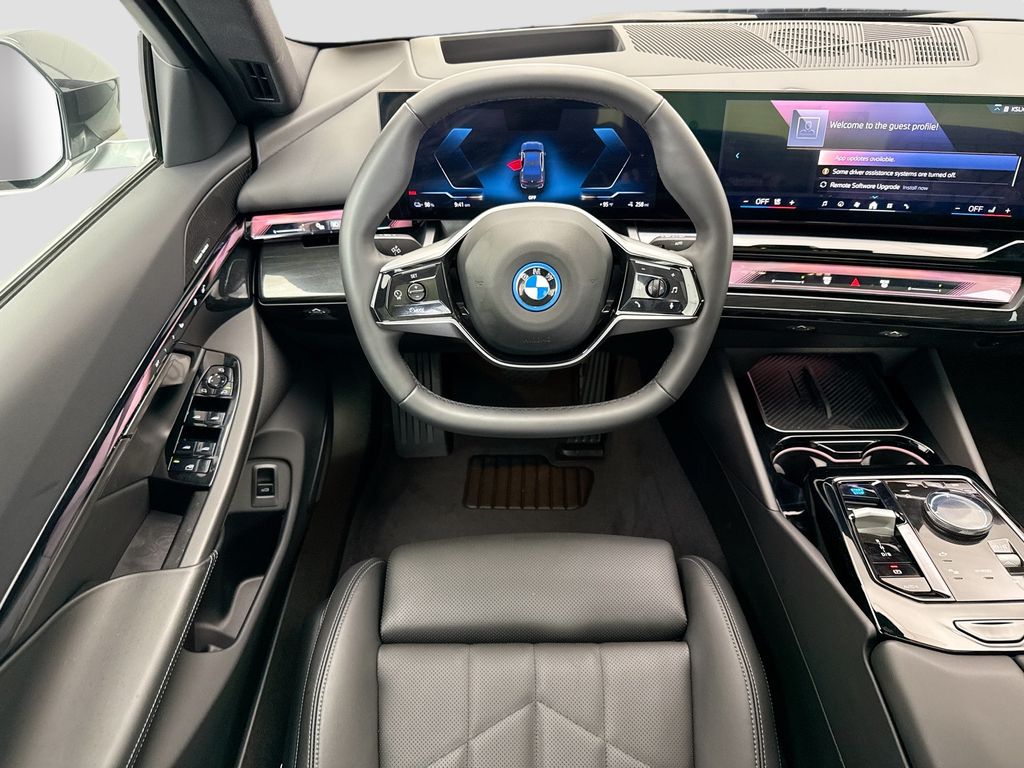 Thumbnail: 2026 BMW i5 - 10