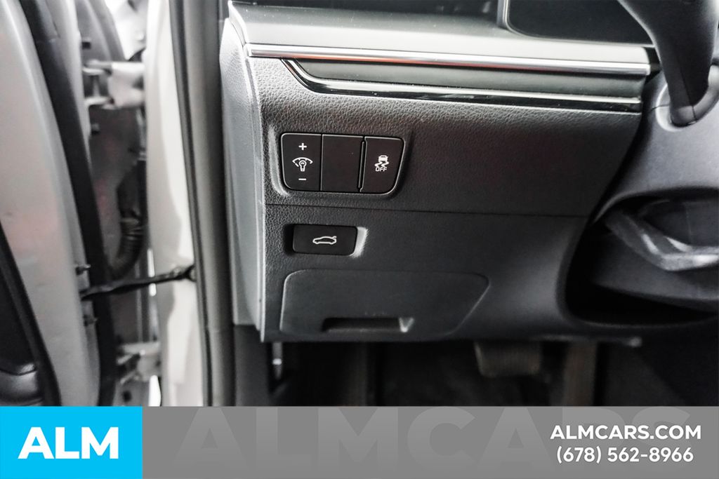 Used 2025 Gray Kia GT-Line image 33