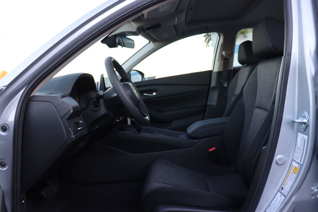 2025 Honda Accord SE 28