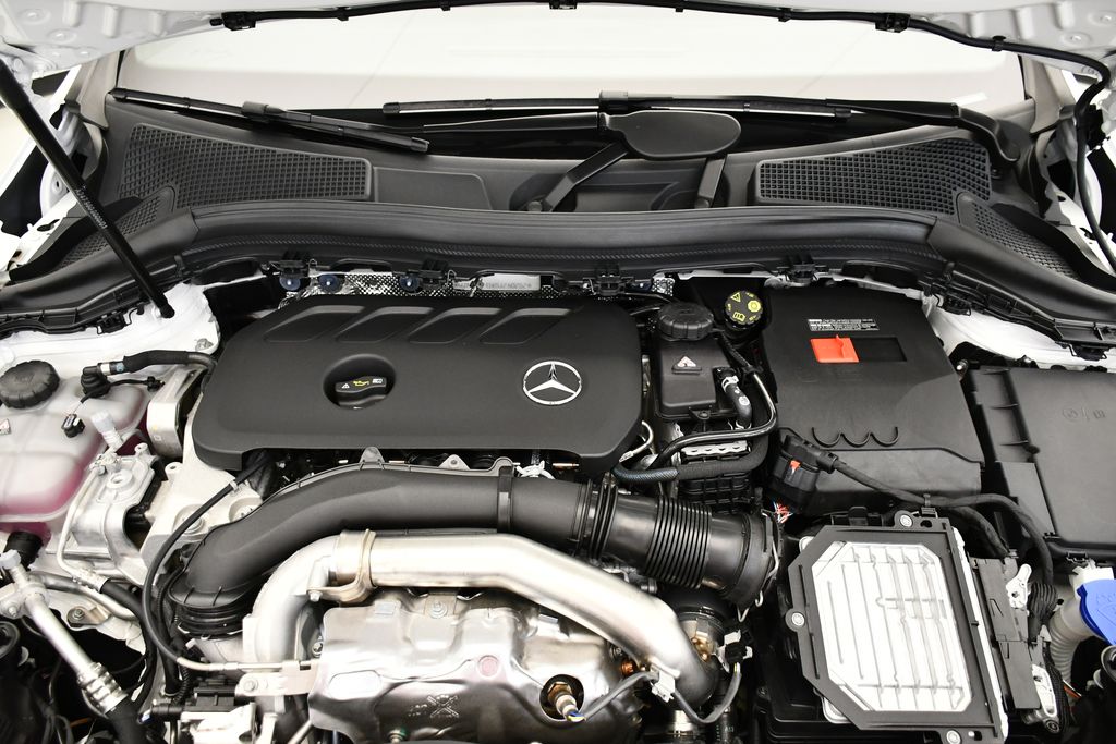 2025 Mercedes-Benz GLA 250 4MATIC 11