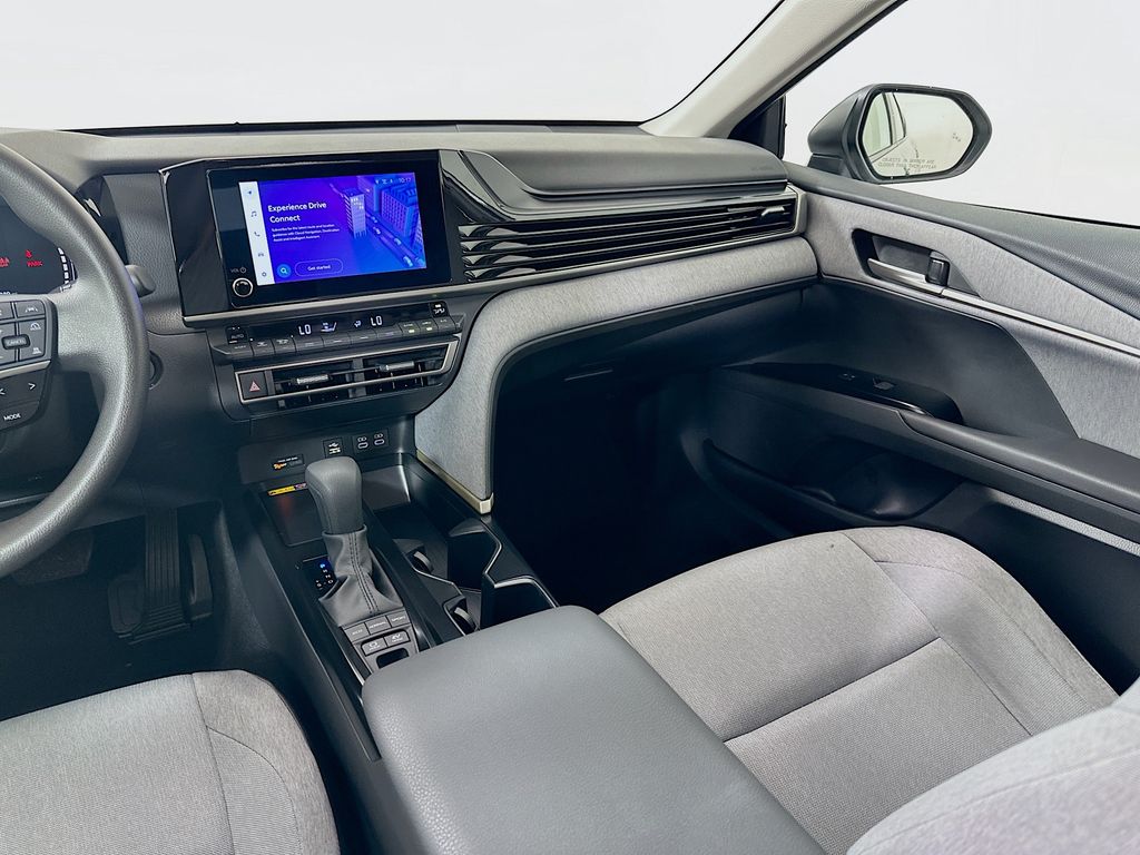 Thumbnail: 2025 Toyota Camry - 23