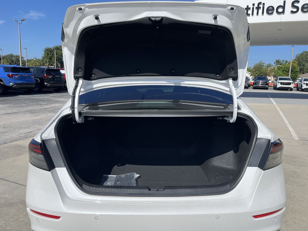 new 2025 Honda Accord Hybrid car, priced at $39,312