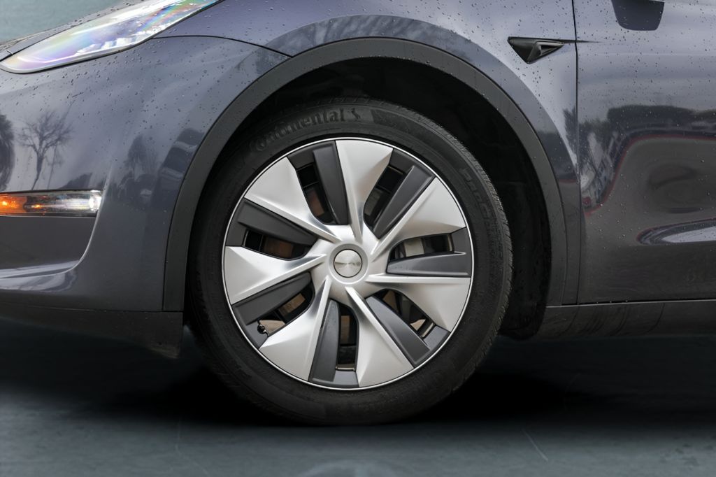 Used Car 2023 Tesla Model Y  Long Range For Sale Under $30,000 In Austin, Texas