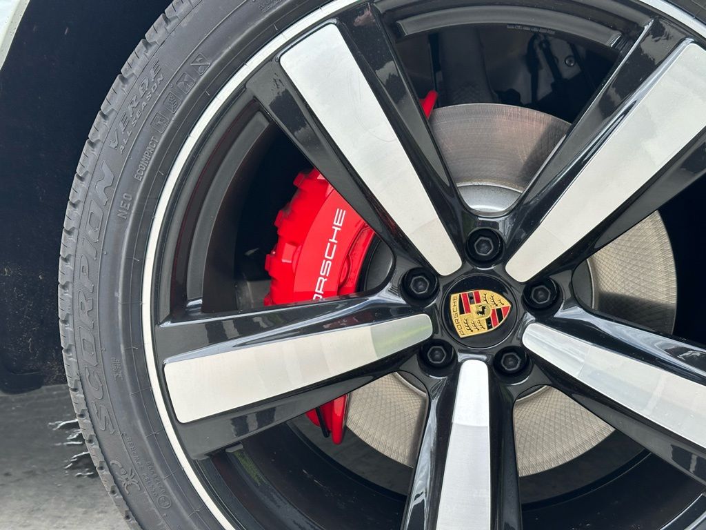 Thumbnail: 2026 Porsche Macan - 16