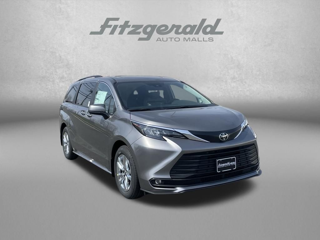 2026 Toyota Sienna XLE 7-Passenger AWD