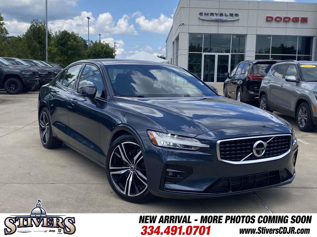 Denim Blue Metallic 2020 Volvo S60 Sedan Front-Wheel Drive Automatic