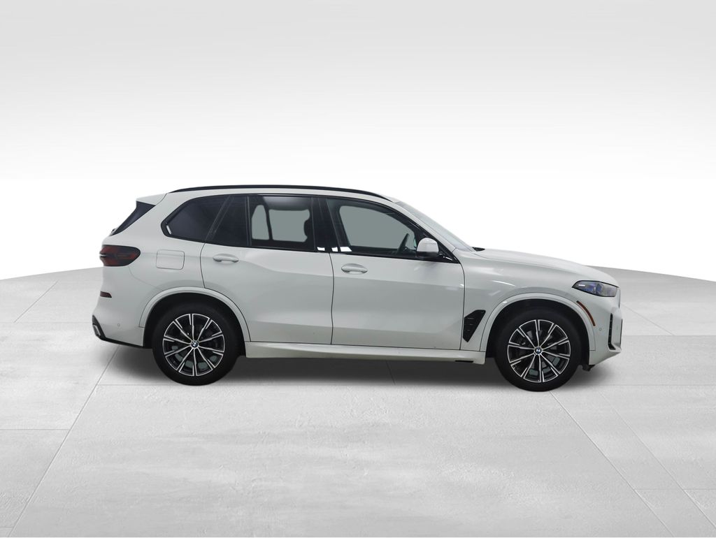 Thumbnail: 2024 BMW X5 - 6