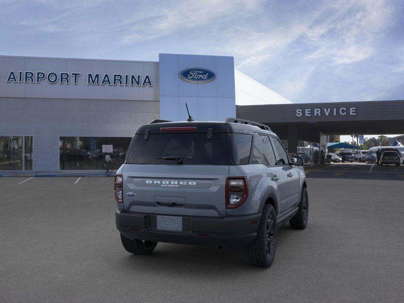 2024 Ford Bronco Sport Outer Banks 9