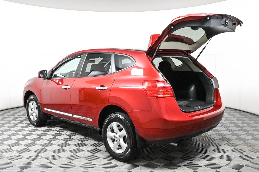 2013 Nissan Rogue S 24