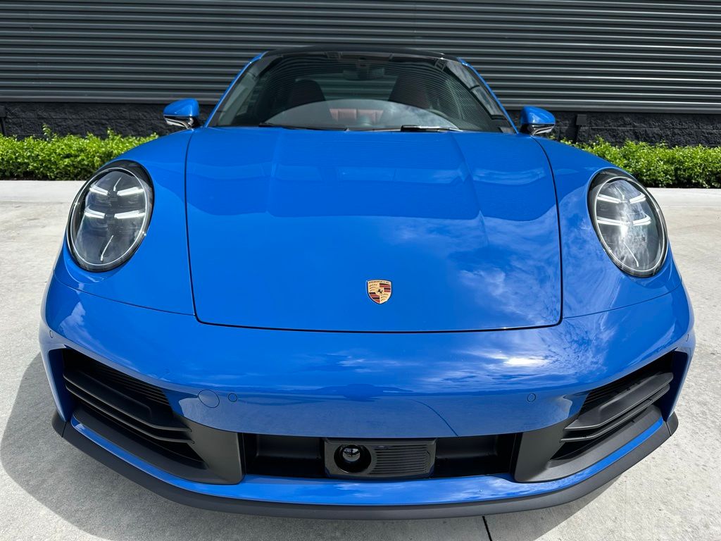 Thumbnail: 2025 Porsche 911 - 7