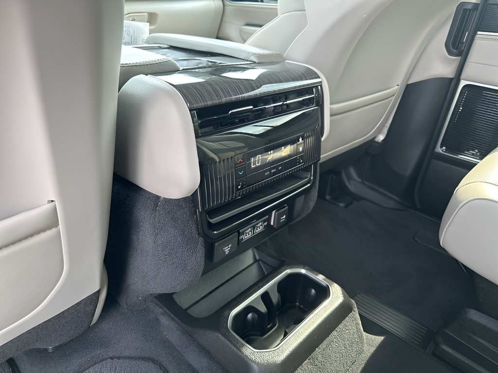 Used Car 2022 Jeep Wagoneer  Series Iii For Sale Under $40,000 In Austin, Texas