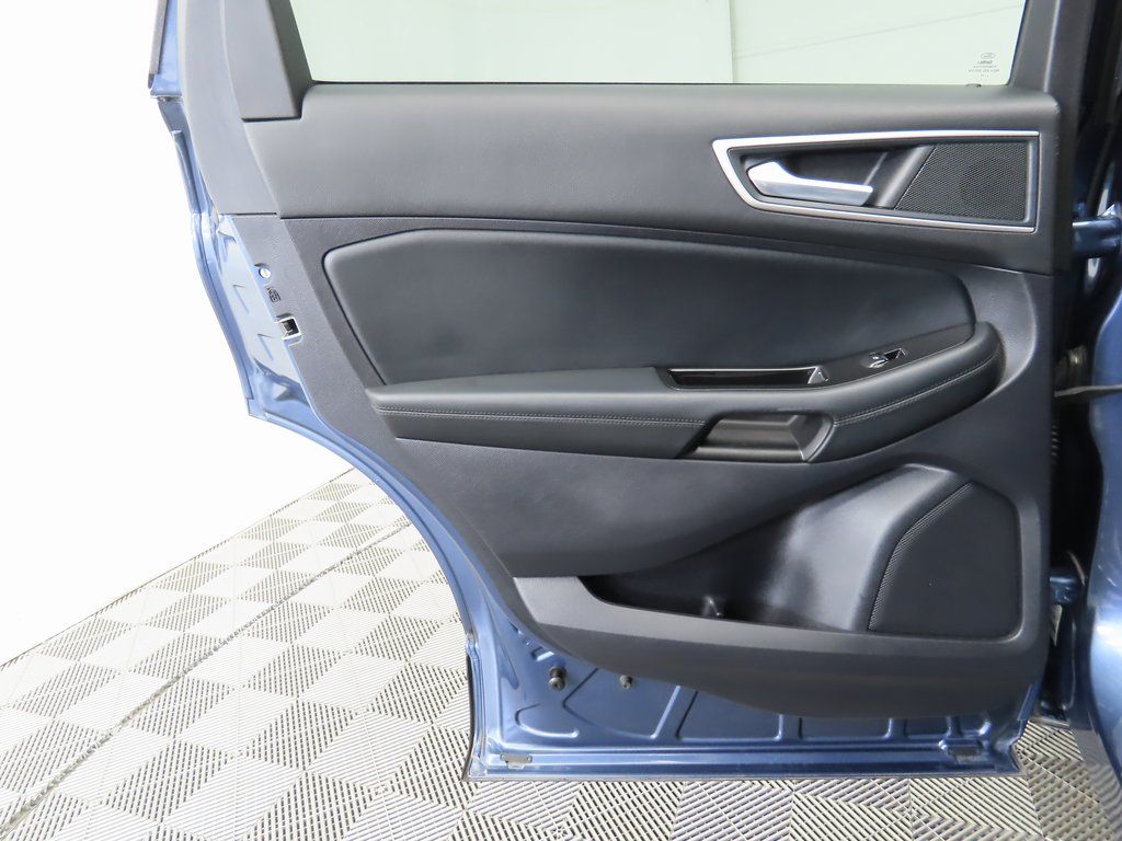 Thumbnail: 2019 Ford Edge - 27