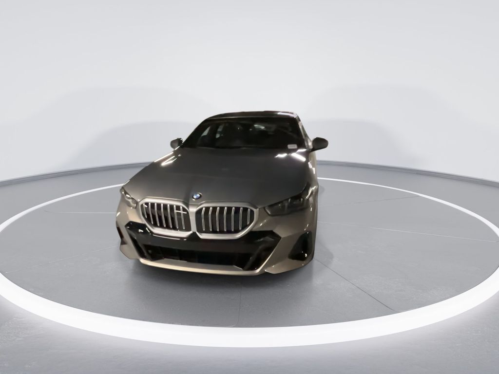 Thumbnail: 2025 BMW 5 Series - 3