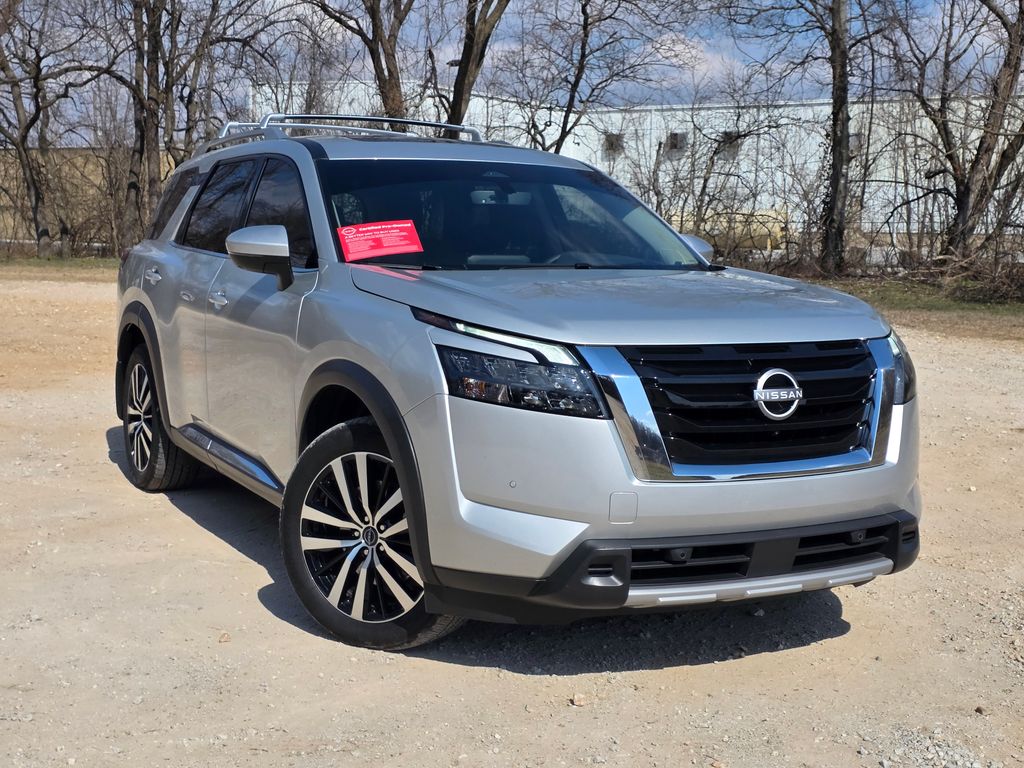 2025 Nissan Pathfinder Platinum 4WD