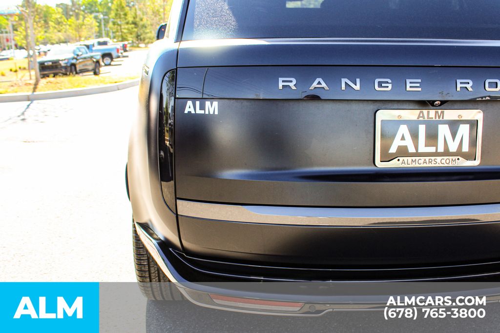 Used 2023 Black Land Rover SE image 11
