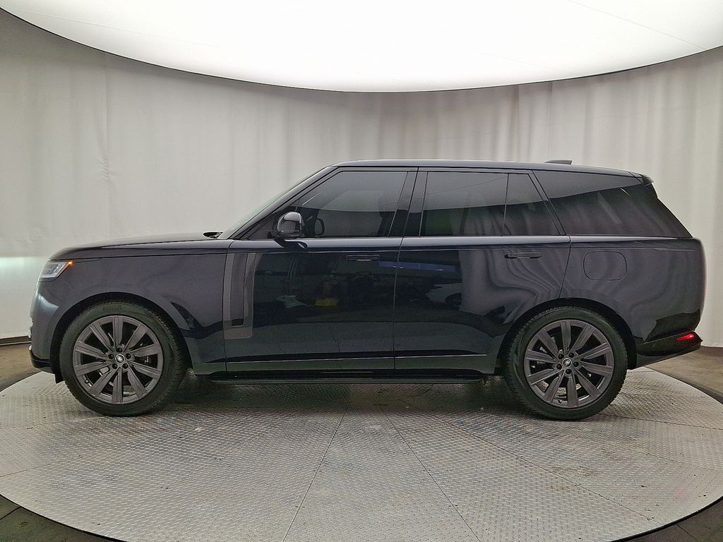 Thumbnail: 2025 Land Rover Range Rover - 7