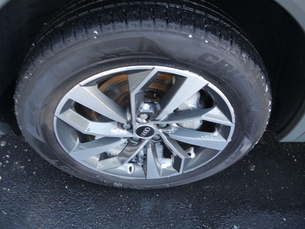 Thumbnail: 2023 Audi Q5 - 12