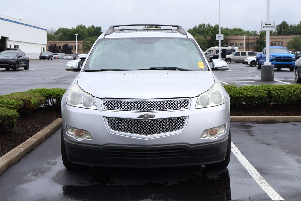 Thumbnail: 2011 Chevrolet Traverse - 2