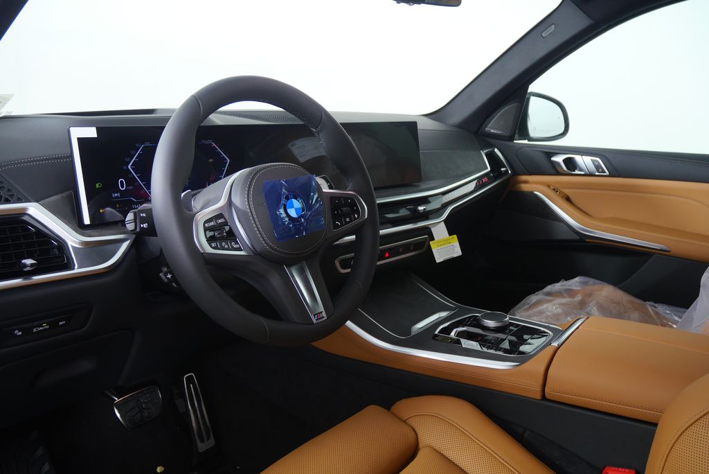 Thumbnail: 2026 BMW X5 - 13