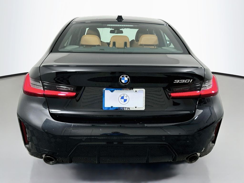 Thumbnail: 2026 BMW 3 Series - 6