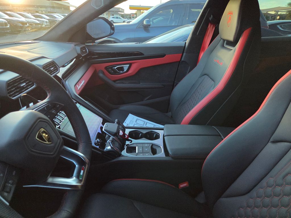 Thumbnail: 2024 Lamborghini Urus - 2