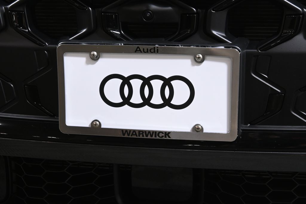 Thumbnail: 2026 Audi SQ5 - 14