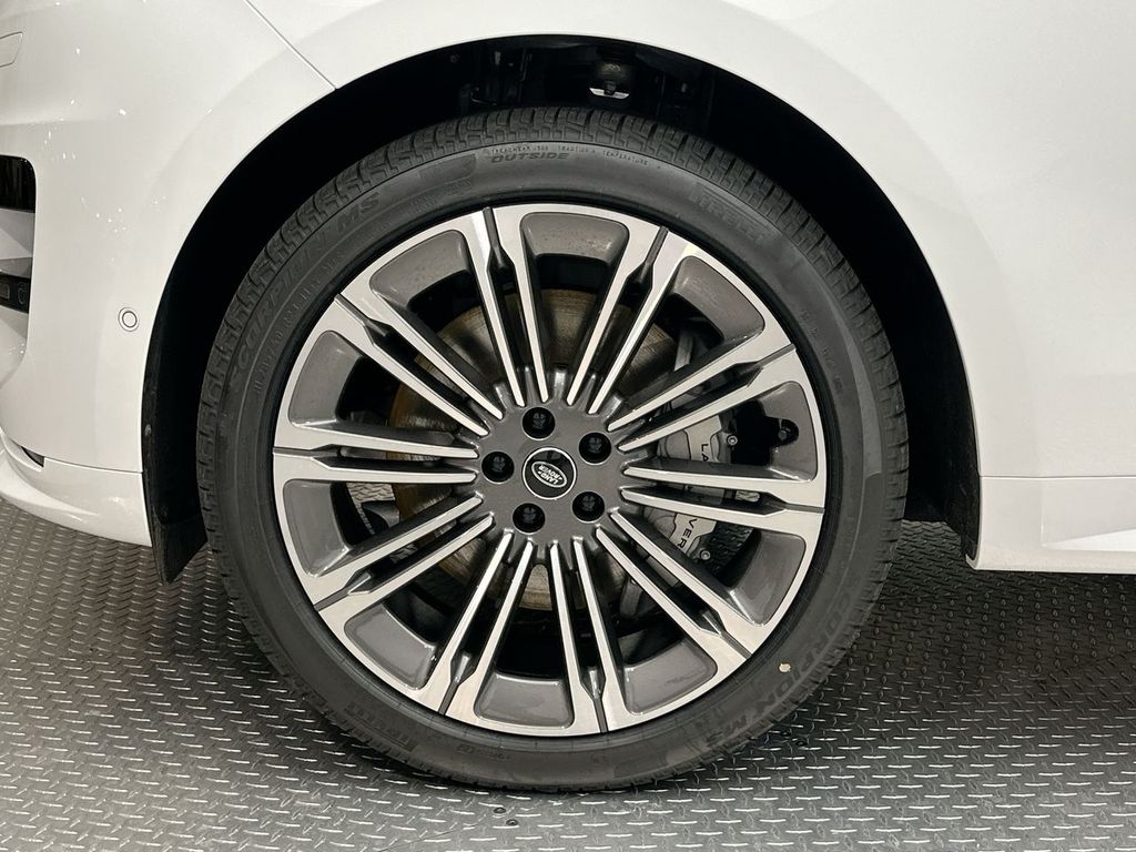 2025 Land Rover Range Rover Sport Dynamic 3