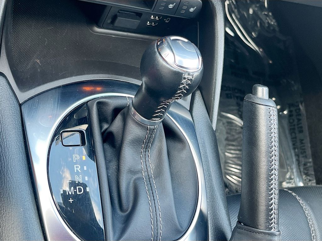 Used 2022 Gray Mazda Grand Touring image 17